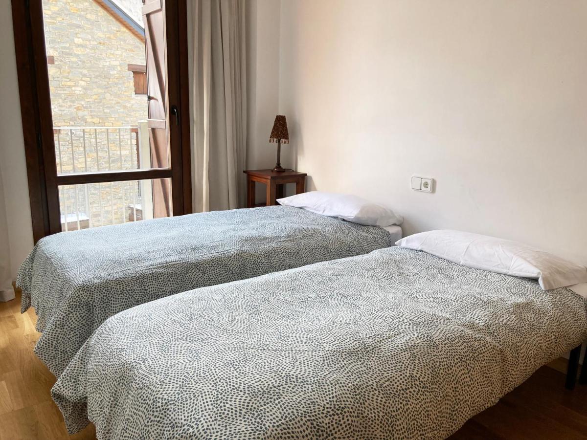 Apartamento Tarmanones Escarrilla Exterior foto