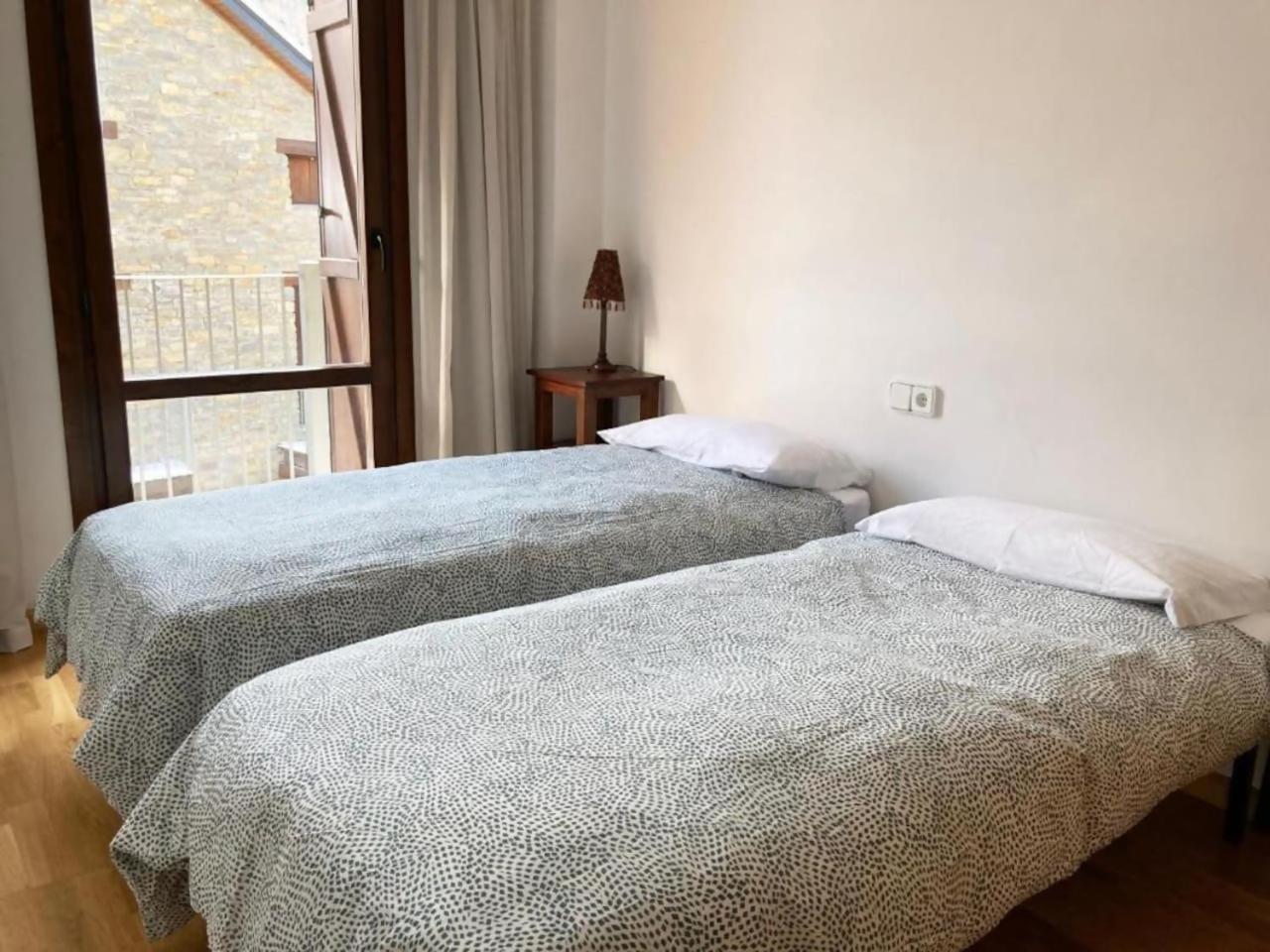 Apartamento Tarmanones Escarrilla Exterior foto